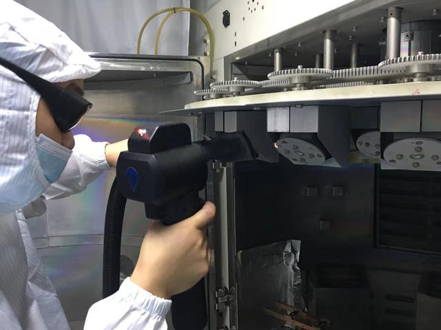 連續(xù)激光清洗(便攜激光清洗機)